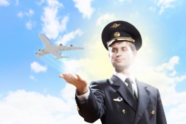 pilot uçağa el ile görüntü