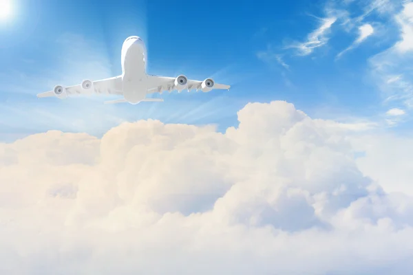 Bild eines Flugzeugs am Himmel — Stockfoto