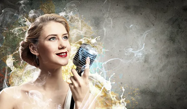 Female blonde singer — Stock Photo, Image