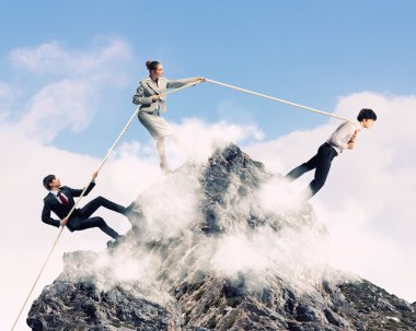 üç iş halat çekme