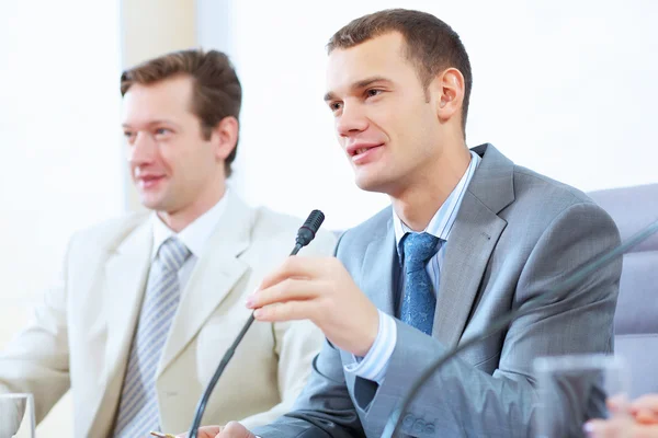 Two businesspeople at meeting — Stock Photo, Image