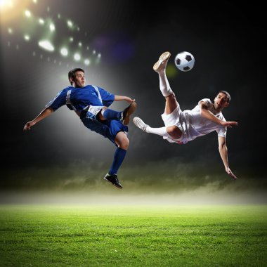 iki futbolcu