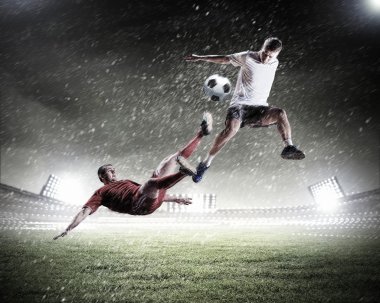 iki futbolcu