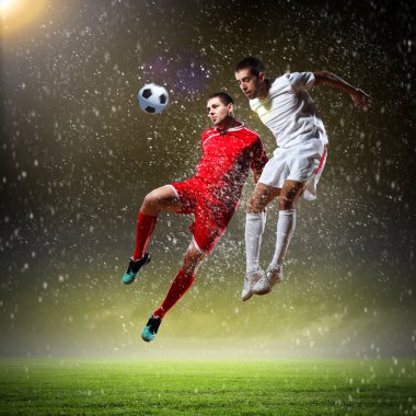 iki futbolcu