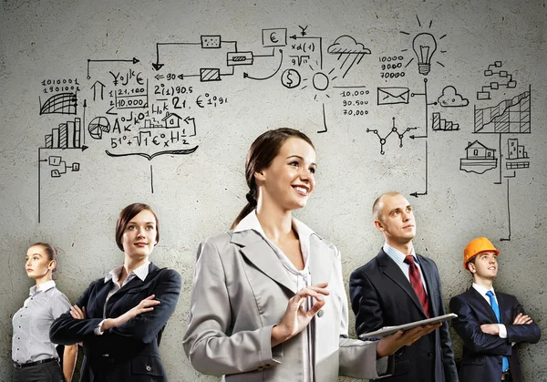 Empresarios equipo posando — Foto de Stock