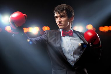 iki genç işadamı boks