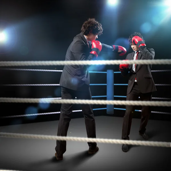 Two young businessman boxing — Stock Photo, Image