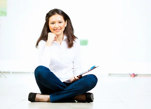 Young asian woman in casual — Stock Photo, Image