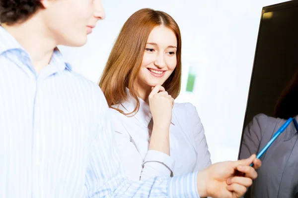 Two students smiling — Stock Photo, Image