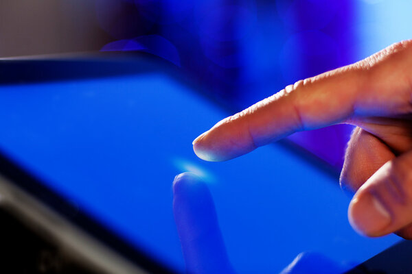 Сенсорный экран
