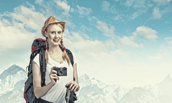 Young woman mountaineer — Stock Photo, Image