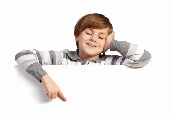 Junge mit leerer Werbetafel — Stockfoto