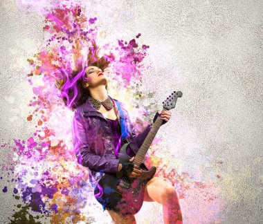 Rock tutkulu kız siyah kanatlı