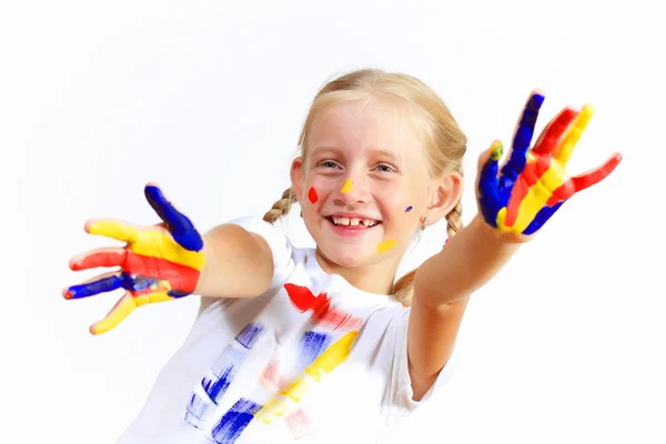 Ευτυχισμένο παιδί με το χρώμα στα χέρια — Φωτογραφία Αρχείου