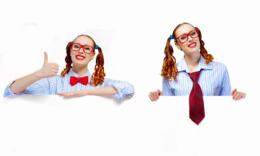 boş bir pano ile kadın