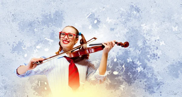 Young woman violinist — Stock Photo, Image