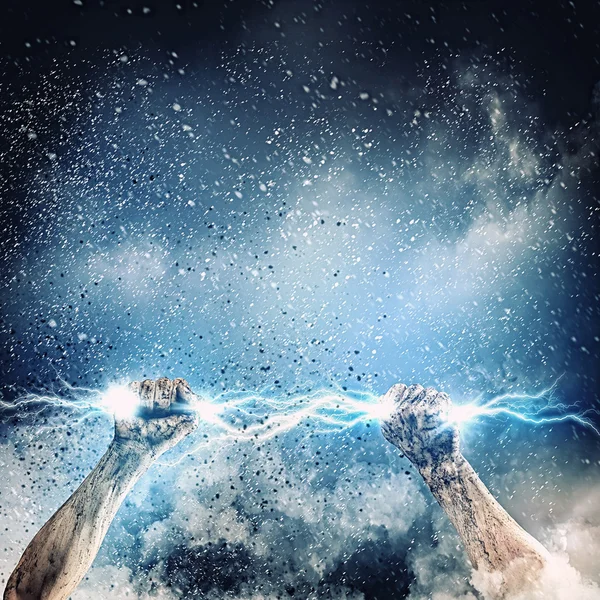 Human hand holding lightning — Stock Photo, Image