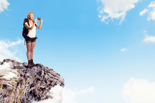 Young woman mountaineer — Stock Photo, Image