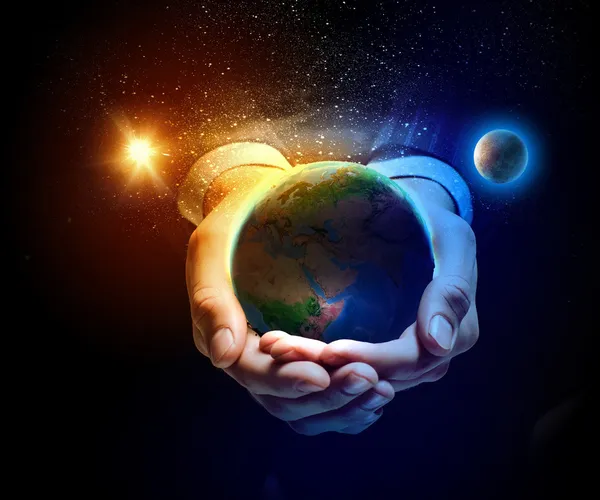 Planeta Terra nas mãos — Fotografia de Stock
