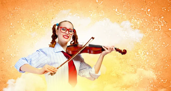 Young woman violinist — Stock Photo, Image