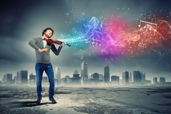 Young man violinist — Stock Photo, Image