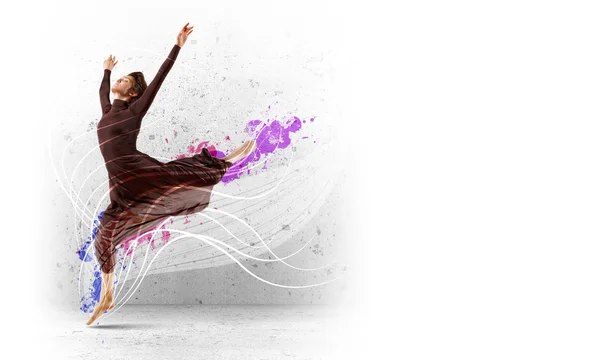 Chica en color vestido dancing.Collage — Foto de Stock