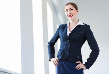 Kendine güvenen iş kadını