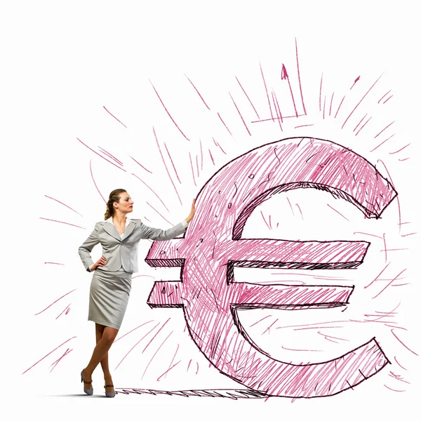 Zakenvrouw leunend op eurosymbool — Stockfoto
