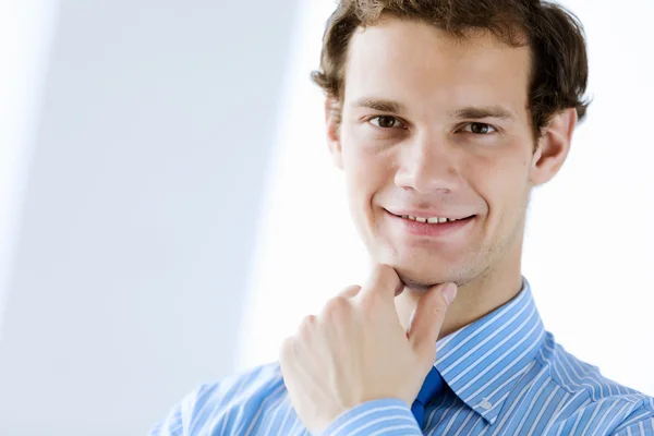 Joven hombre de negocios — Foto de Stock