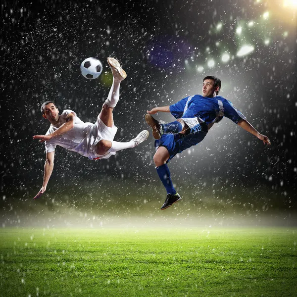 Zwei Fußballspieler — Stockfoto