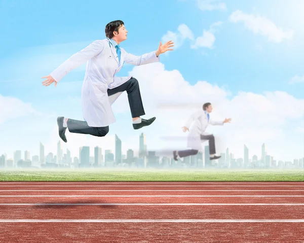 Running doctor — Stock Photo, Image