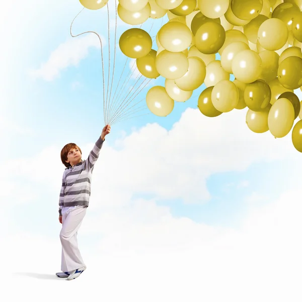 Lindo chico con globos — Foto de Stock