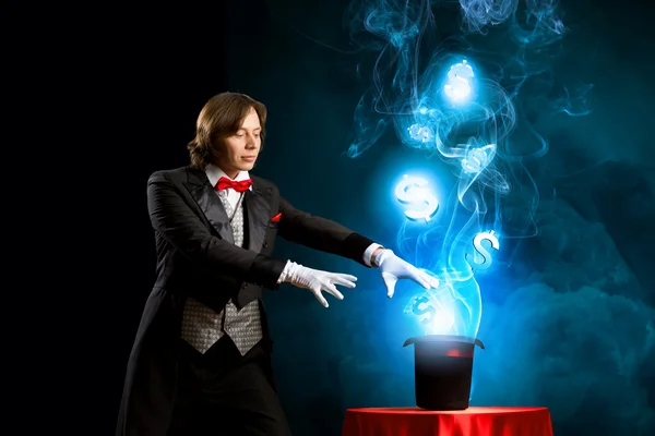 Magician with hat — Stock Photo, Image
