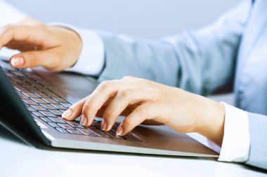 iş yerinde iş kadını