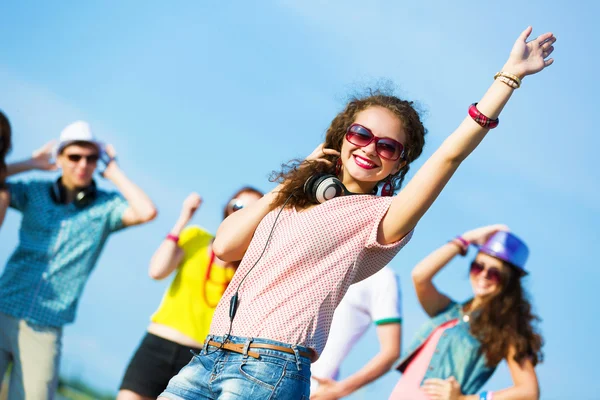 Young girl — Stock Photo, Image