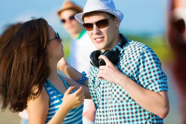 Young couple — Stock Photo, Image