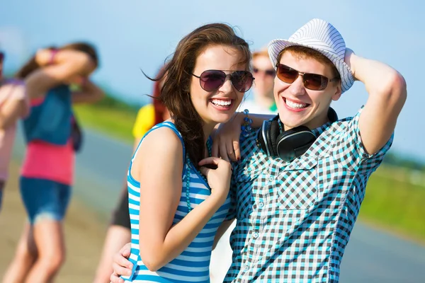 Pareja joven — Foto de Stock