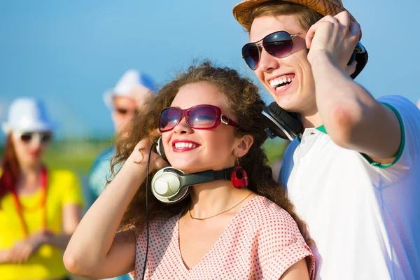 Young couple — Stock Photo, Image