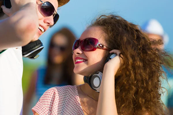 Young couple — Stock Photo, Image