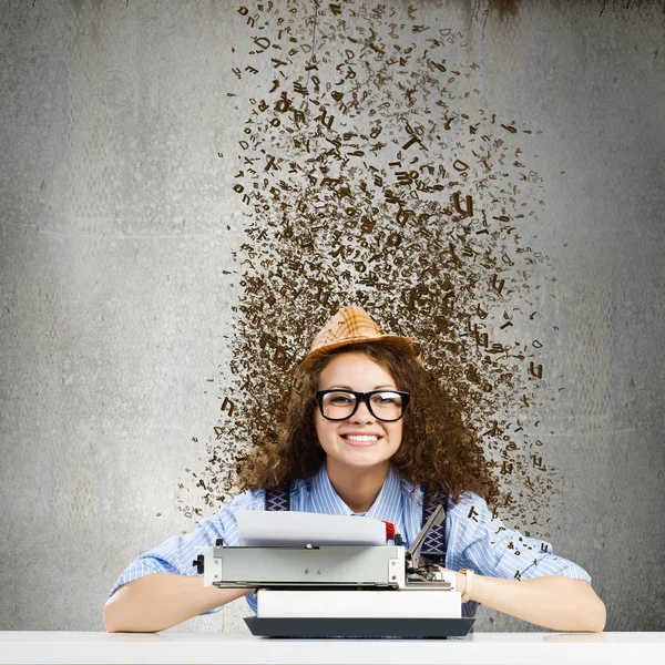 Mujer escritora — Foto de Stock