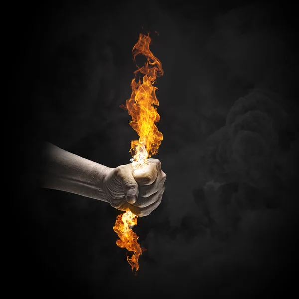 Fuego en la mano — Foto de Stock