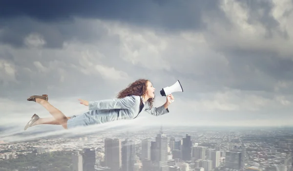 Supermujer voladora —  Fotos de Stock