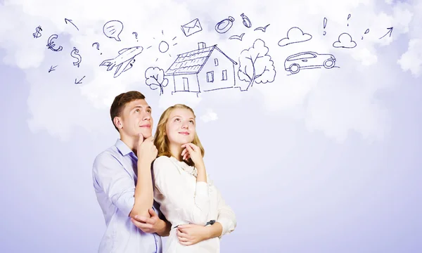 Pareja feliz joven — Foto de Stock