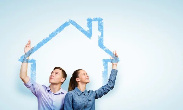 Young happy couple — Stock Photo, Image