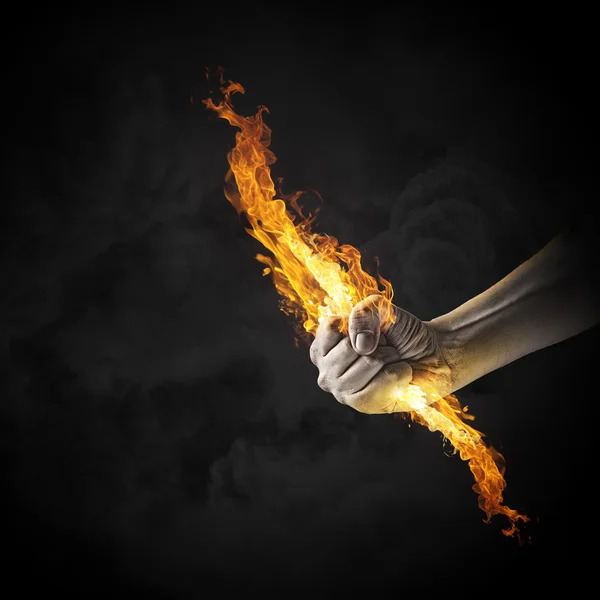 Fuego en la mano — Foto de Stock