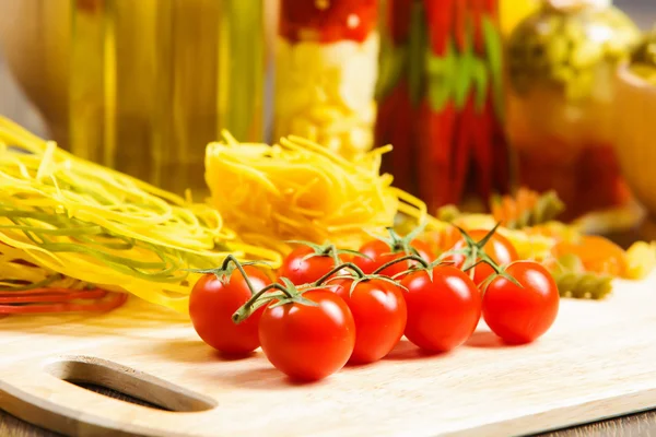 Tomates cereja — Fotografia de Stock