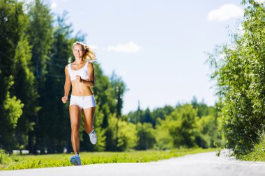 Spor kız