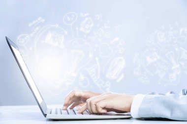 Laptop Kullanılıyor