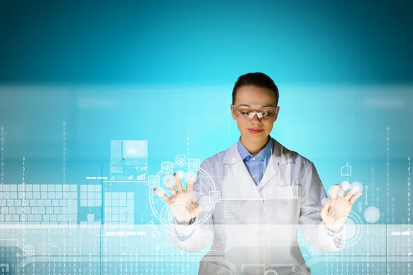 Female scientist — Stock Photo, Image