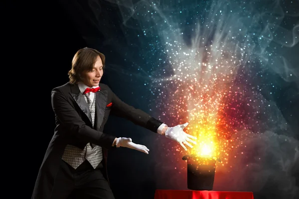 Magician with hat — Stock Photo, Image